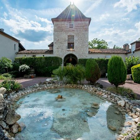Logis Hotel Le Prince Noir Serignac-sur-Garonne ภายนอก รูปภาพ