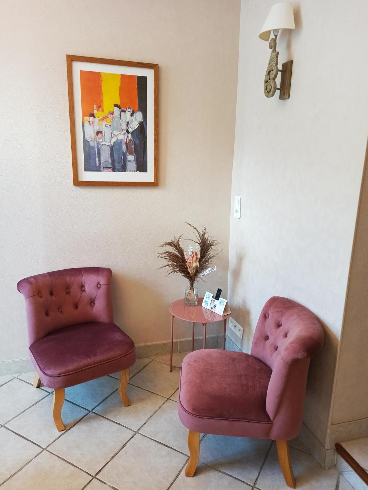 Logis Hotel Le Prince Noir Serignac-sur-Garonne ภายนอก รูปภาพ